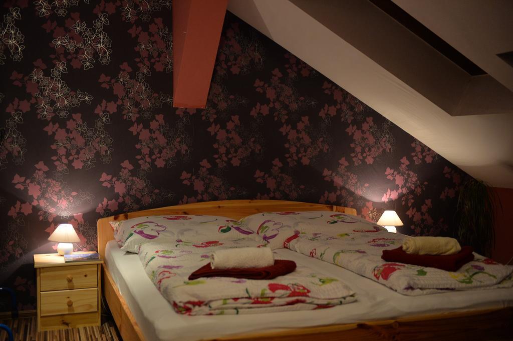 Sopron Eszter Apartman Bilik gambar