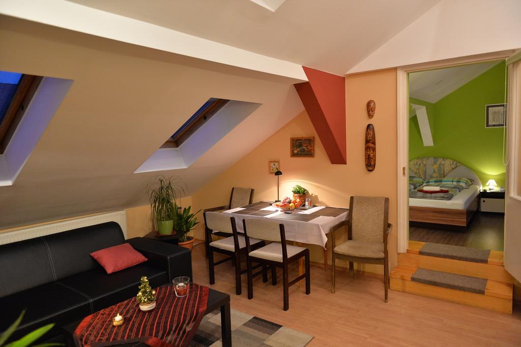 Sopron Eszter Apartman Bilik gambar